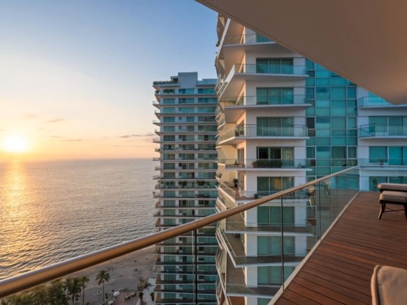 ICON VALLARTA – TOWER 1 | BEACHFRONT LUXURY VACATION RENTAL