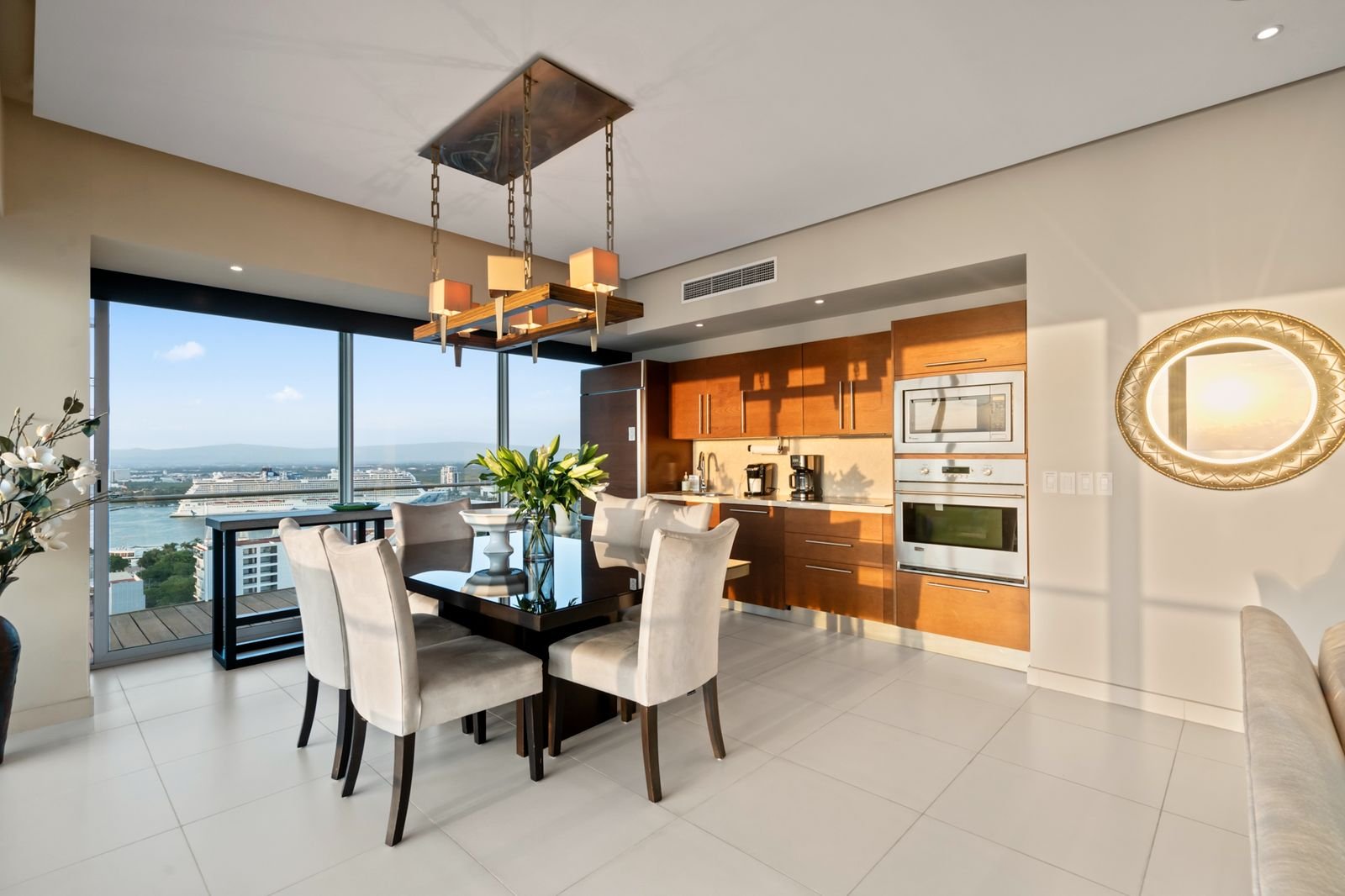 ICON VALLARTA – TOWER 1 | BEACHFRONT LUXURY VACATION RENTAL
