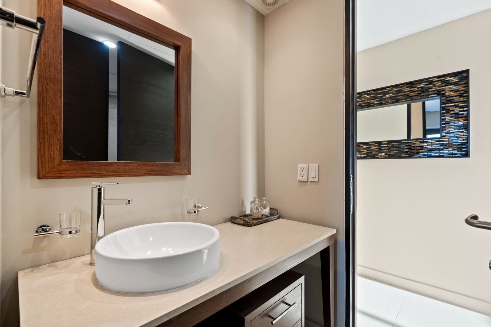 ICON VALLARTA – TOWER 1 | BEACHFRONT LUXURY VACATION RENTAL