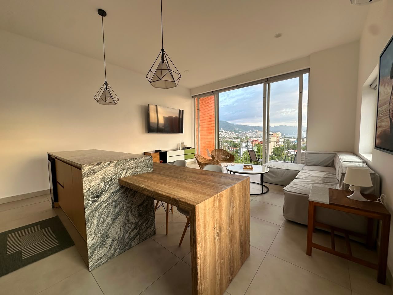 CORNER PENTHOUSE VIA MILAN – VERSALLES/ LONG TERM RENTAL