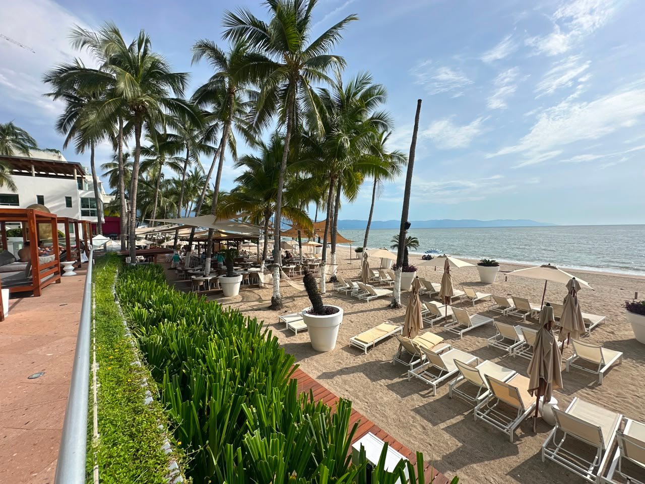 ICON VALLARTA – TOWER 2 | BEACHFRONT LUXURY YEARLY RENTAL