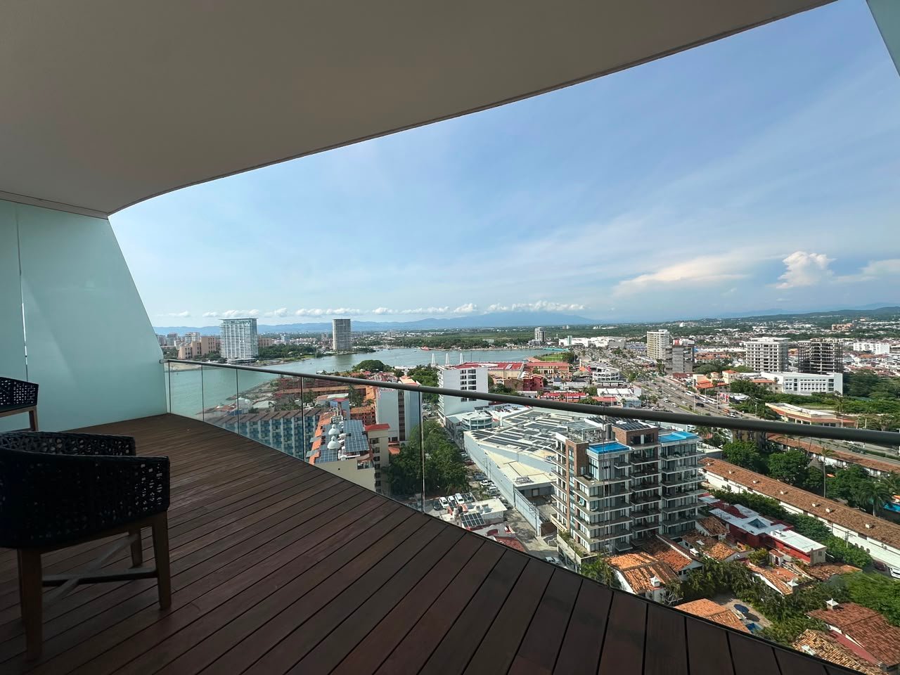ICON VALLARTA – TOWER 2 | BEACHFRONT LUXURY YEARLY RENTAL