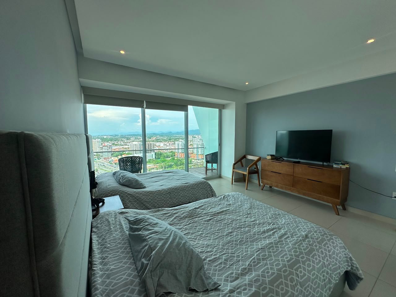 ICON VALLARTA – TOWER 2 | BEACHFRONT LUXURY YEARLY RENTAL