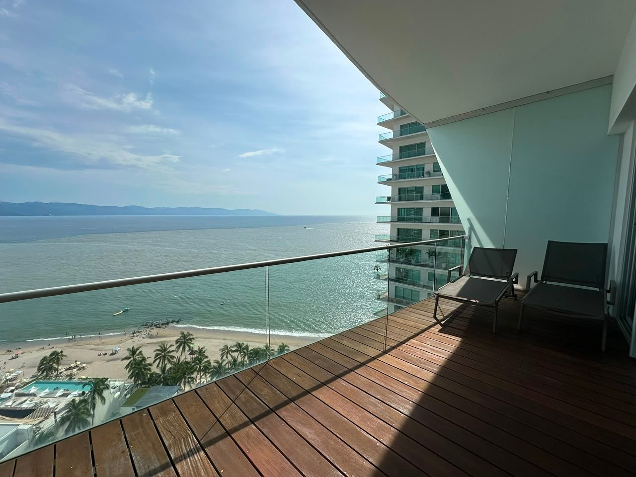 ICON VALLARTA – TOWER 2 | BEACHFRONT LUXURY YEARLY RENTAL