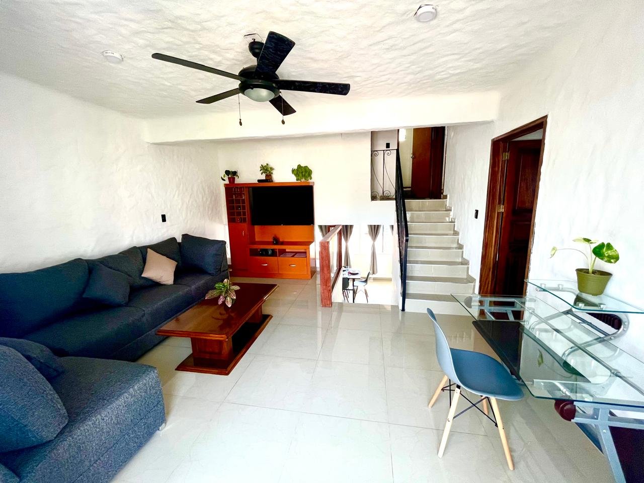 WhatsApp Image 2026-08-21 at 8.52.23 PM DEPARTAMENTO ROBALO 788-VERSALLES/ YEARLY RENTAL