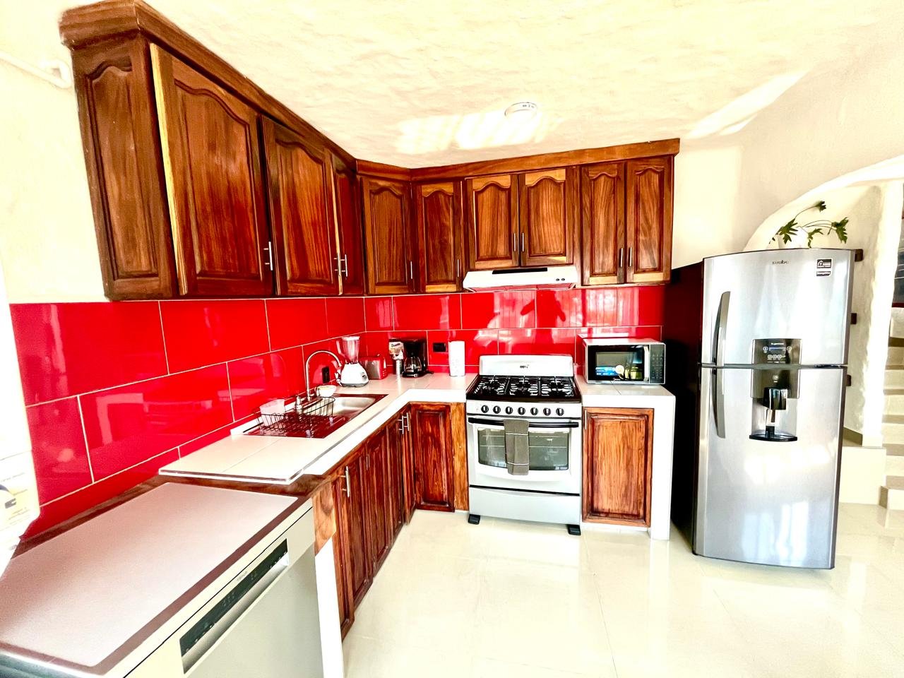 WhatsApp Image 2026-08-21 at 8.52.24 PM (6) DEPARTAMENTO ROBALO 788-VERSALLES/ YEARLY RENTAL