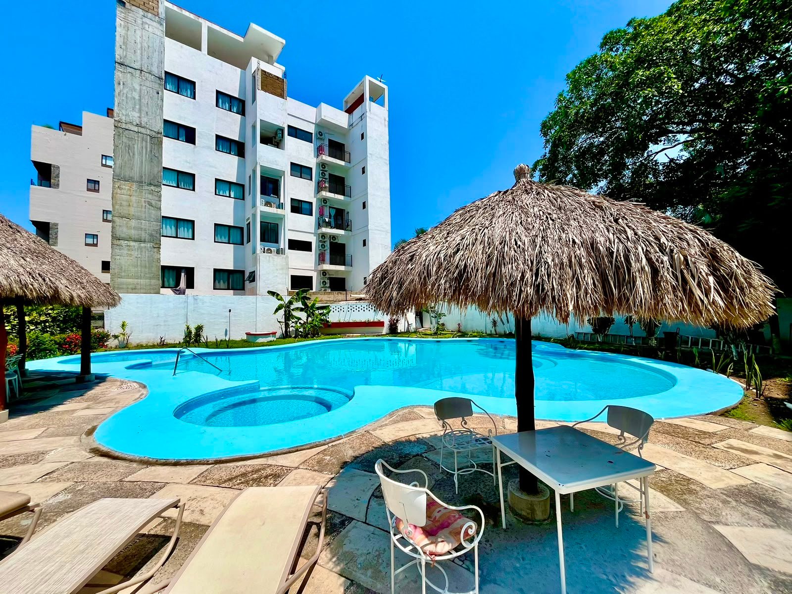 WhatsApp Image 2026-08-21 at 8.52.26 PM (5) DEPARTAMENTO ROBALO 788-VERSALLES/ YEARLY RENTAL