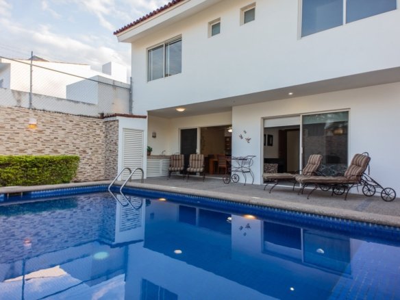 CASA CUTZMALA/FLUVIAL VALLARTA