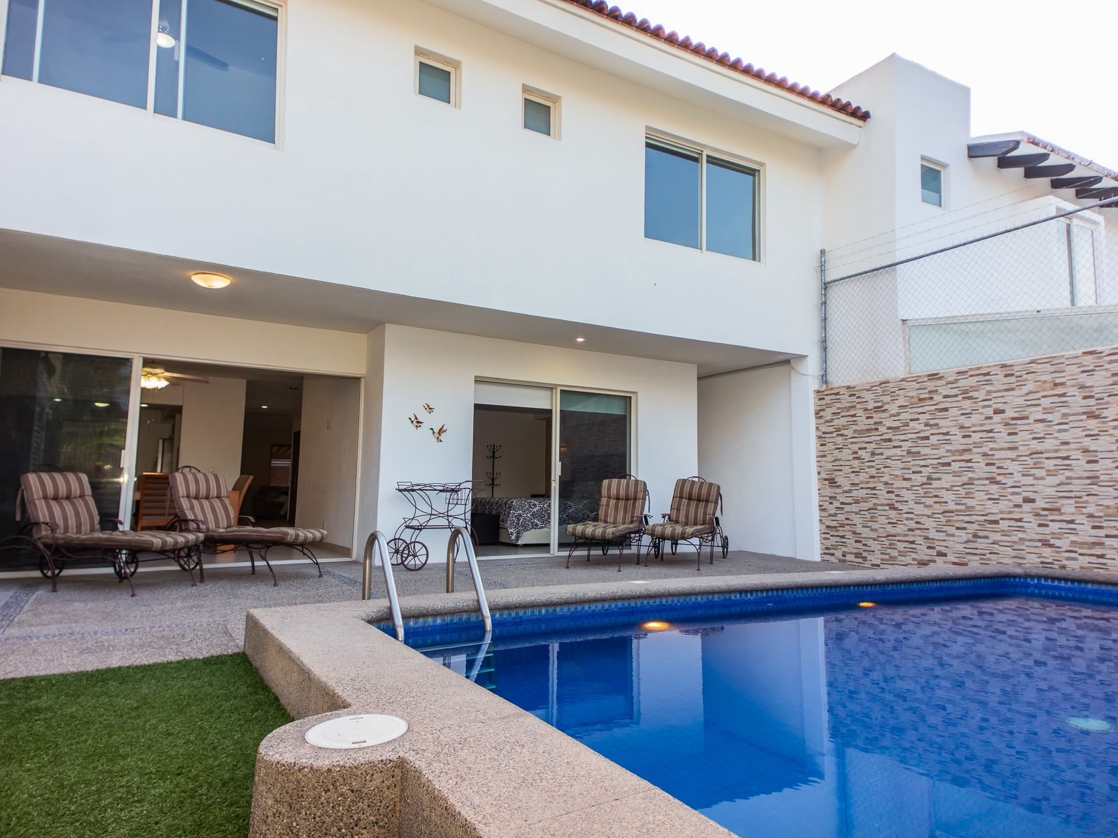 WhatsApp Image 2026-09-06 at 7.11.17 PM (2) CASA CUTZMALA/FLUVIAL VALLARTA